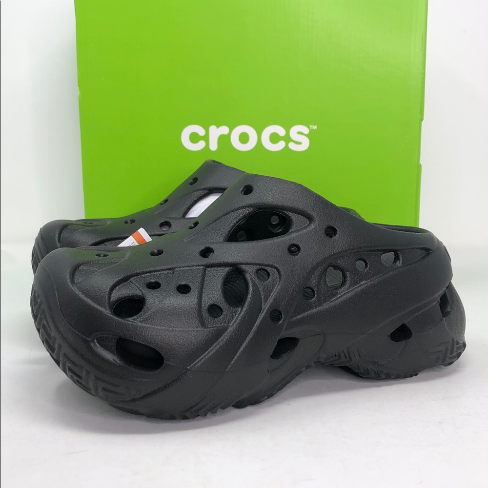 Crocs Caged 211141-001 Women’s Black Slip On Clogs- Size 7 - Picture 4 of 7